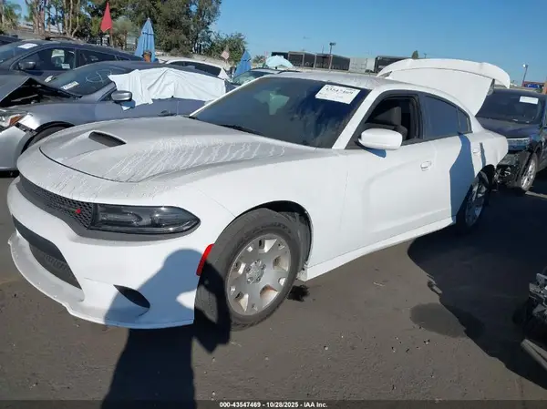 2C3CDXHG3LH238554 2020 DODGE CHARGER - Image 2