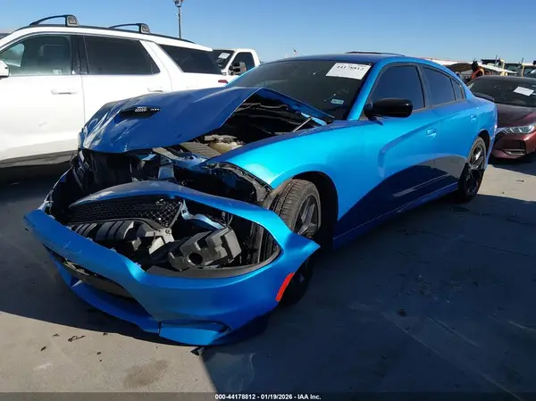 2C3CDXHG3PH560469 2023 DODGE CHARGER - Image 2