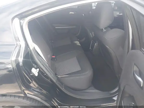2C3CDXHG3PH643268 2023 DODGE CHARGER - Image 8