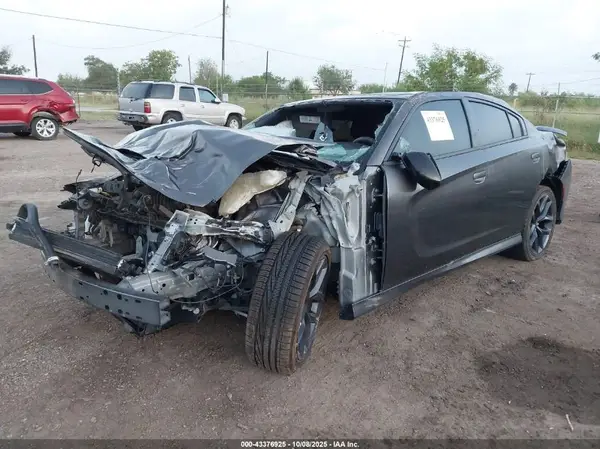 2C3CDXHG3PH672186 2023 DODGE CHARGER - Image 2