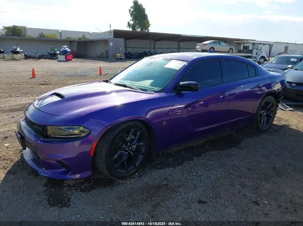 2C3CDXHG3PH690008 2023 DODGE CHARGER - Image 2