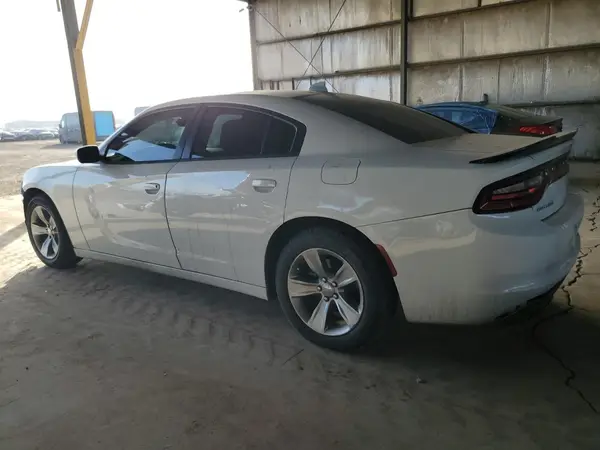 2C3CDXHG4GH227326 2016 DODGE CHARGER - Image 2