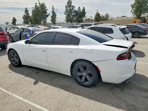 2C3CDXHG4GH250654 2016 DODGE CHARGER - Image 2