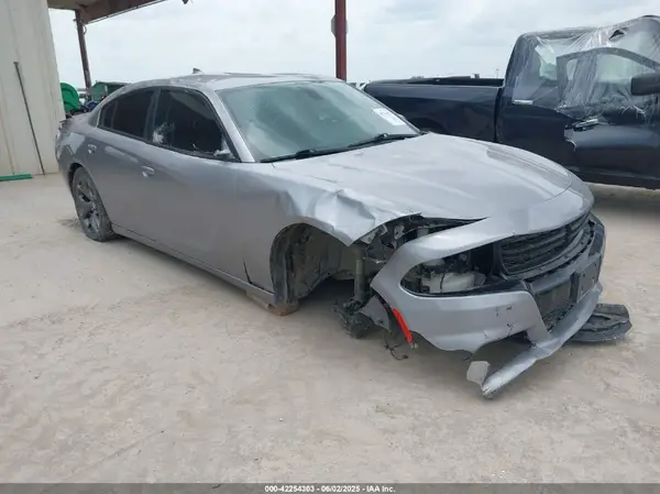 2C3CDXHG4GH258771 2016 DODGE CHARGER - Image 1