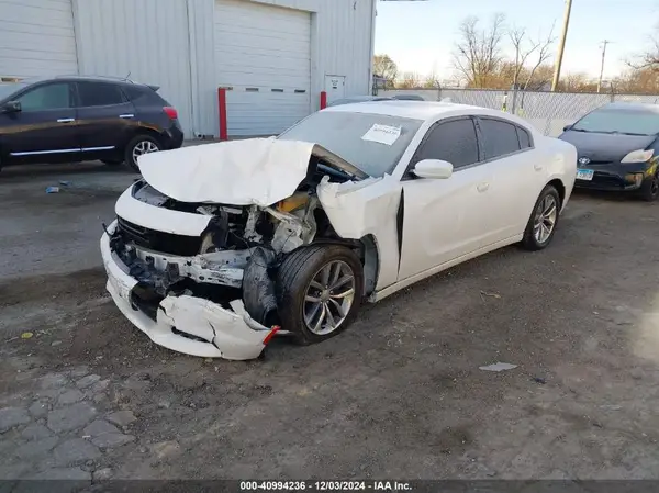 2C3CDXHG4GH302705 2016 DODGE CHARGER - Image 2