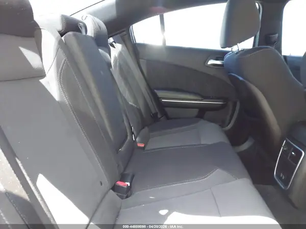 2C3CDXHG4GH354979 2016 DODGE CHARGER - Image 8