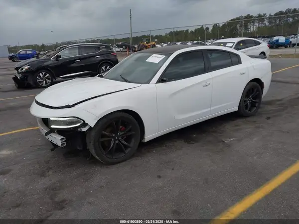 2C3CDXHG4HH504705 2017 DODGE CHARGER - Image 2