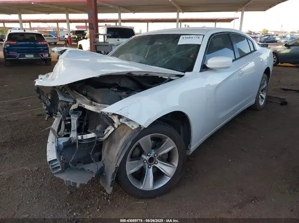 2C3CDXHG4HH523688 2017 DODGE CHARGER - Image 2