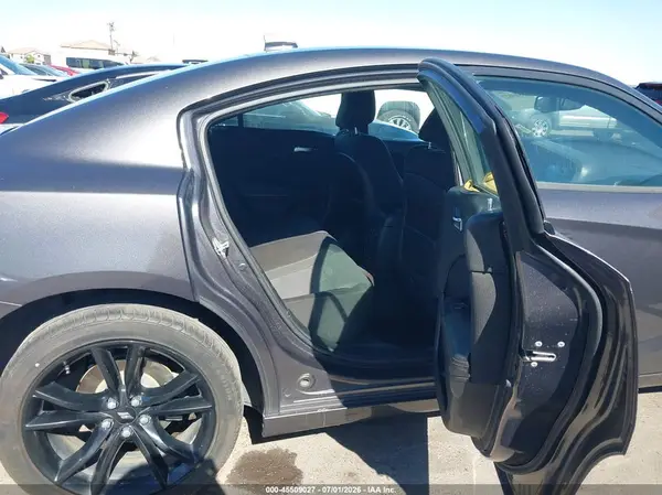 2C3CDXHG4HH667029 2017 DODGE CHARGER - Image 8