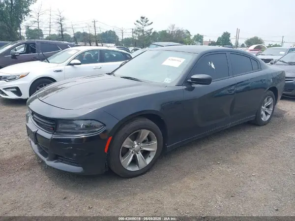 2C3CDXHG4JH122258 2018 DODGE CHARGER - Image 2