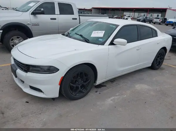 2C3CDXHG4JH125175 2018 DODGE CHARGER - Image 2