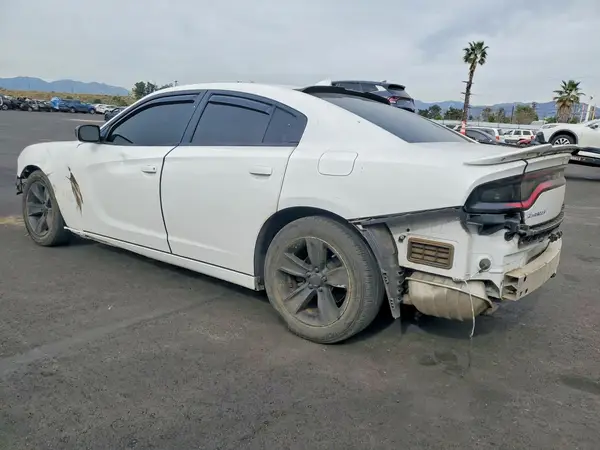 2C3CDXHG4JH134247 2018 DODGE CHARGER - Image 2