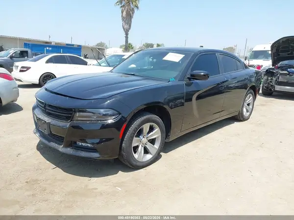 2C3CDXHG4JH139495 2018 DODGE CHARGER - Image 2