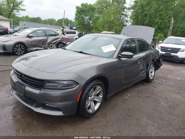 2C3CDXHG4JH156586 2018 DODGE CHARGER - Image 2