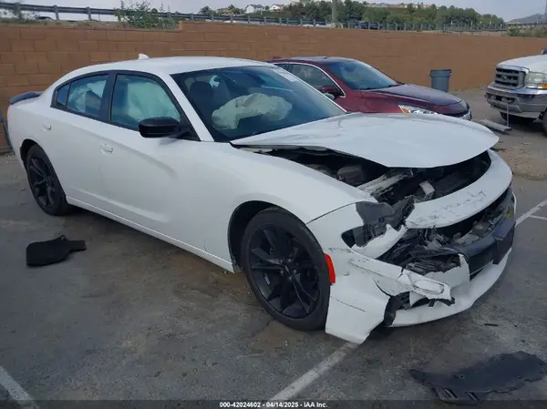 2C3CDXHG4JH187580 2018 DODGE CHARGER - Image 1
