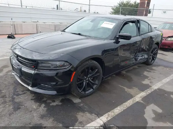 2C3CDXHG4JH206886 2018 DODGE CHARGER - Image 2