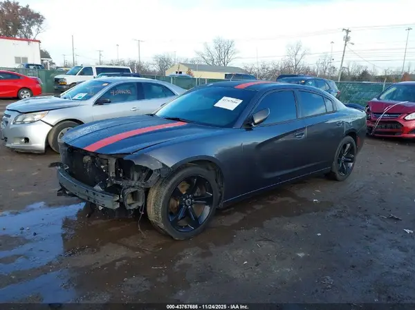2C3CDXHG4JH216057 2018 DODGE CHARGER - Image 2