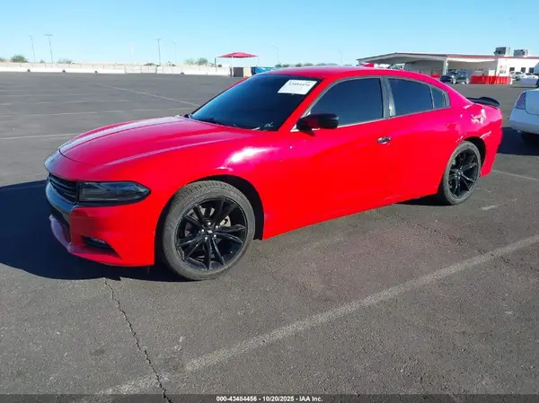 2C3CDXHG4JH313503 2018 DODGE CHARGER - Image 2
