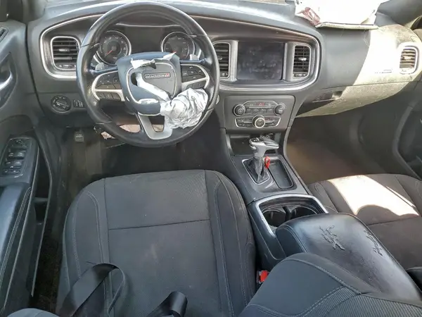 2C3CDXHG4JH335260 2018 DODGE CHARGER - Image 8