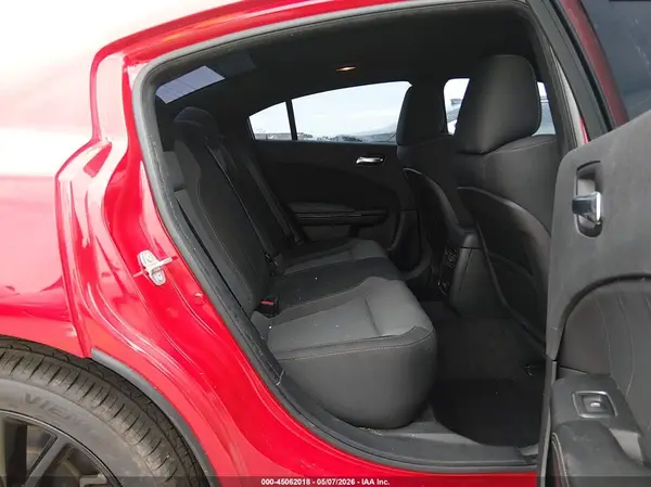 2C3CDXHG4JH335968 2018 DODGE CHARGER - Image 8