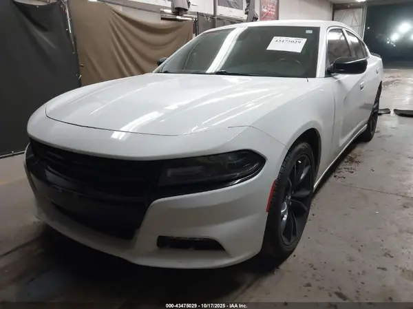 2C3CDXHG4JH337056 2018 DODGE CHARGER - Image 2
