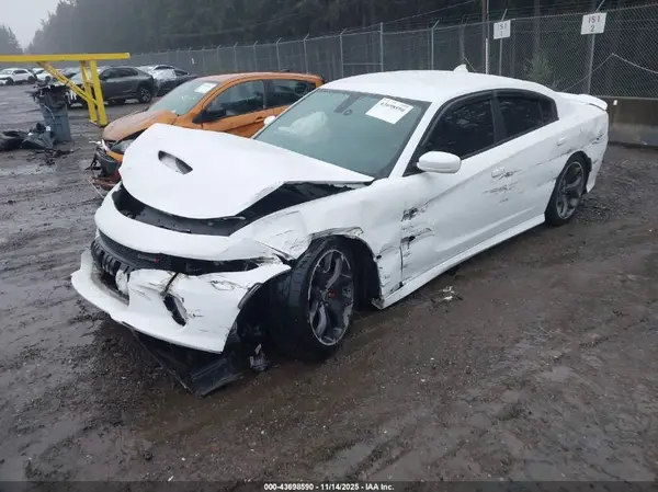 2C3CDXHG4KH567830 2019 DODGE CHARGER - Image 2