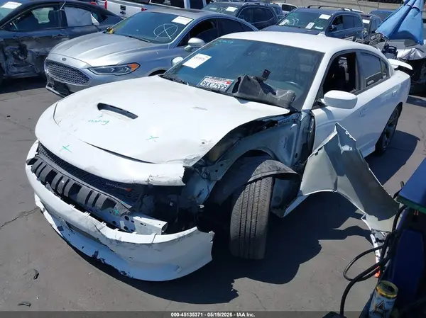 2C3CDXHG4KH583901 2019 DODGE CHARGER - Image 2