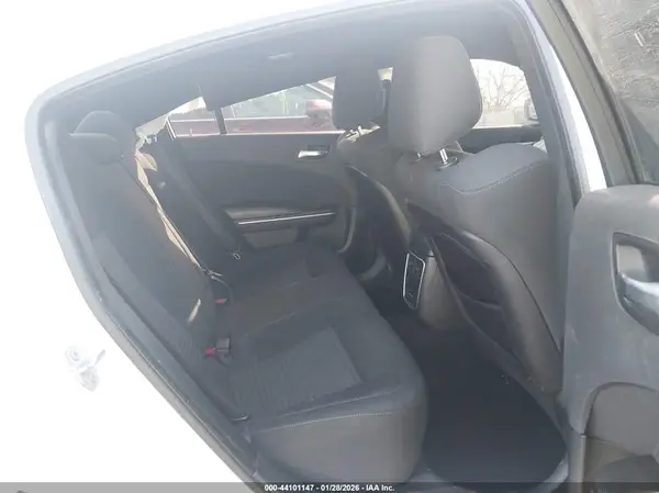 2C3CDXHG4KH608845 2019 DODGE CHARGER - Image 8