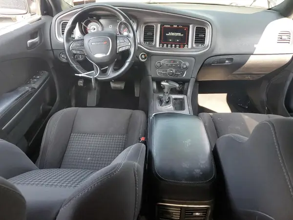 2C3CDXHG4KH686364 2019 DODGE CHARGER - Image 8