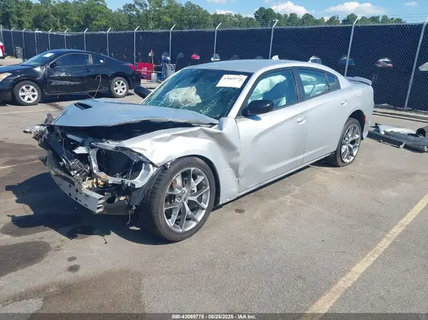 2C3CDXHG4PH690633 2023 DODGE CHARGER - Image 2