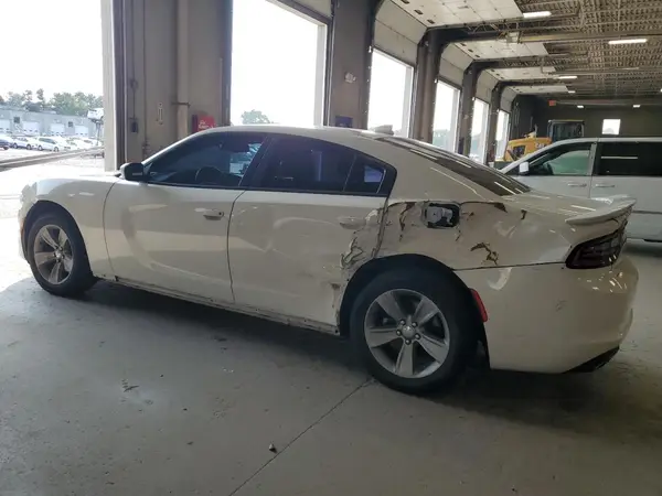 2C3CDXHG5GH179139 2016 DODGE CHARGER - Image 2