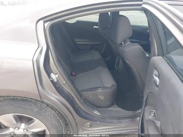2C3CDXHG5GH214813 2016 DODGE CHARGER - Image 8
