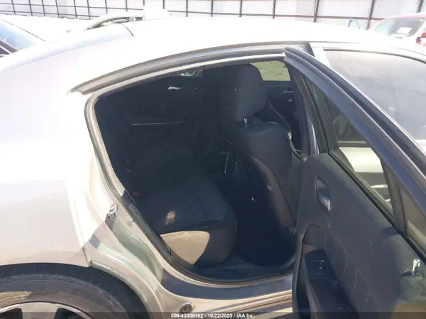 2C3CDXHG5GH234902 2016 DODGE CHARGER - Image 8