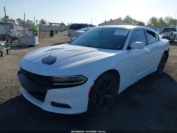 2C3CDXHG5GH247035 2016 DODGE CHARGER - Image 2