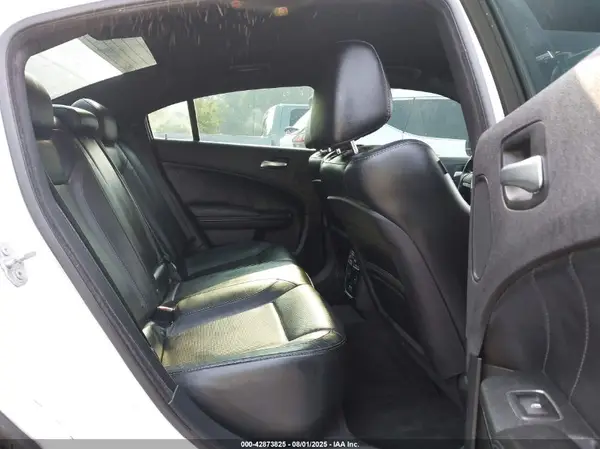 2C3CDXHG5GH274428 2016 DODGE CHARGER - Image 8