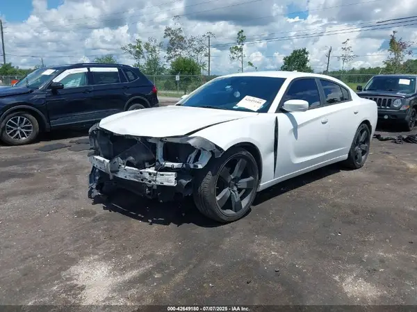 2C3CDXHG5GH326723 2016 DODGE CHARGER - Image 2