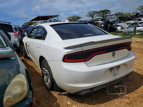 2C3CDXHG5GH332585 2016 DODGE CHARGER - Image 2