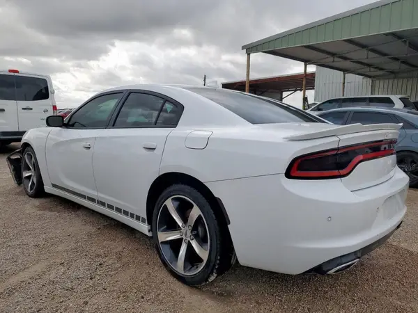 2C3CDXHG5HH557400 2017 DODGE CHARGER - Image 2