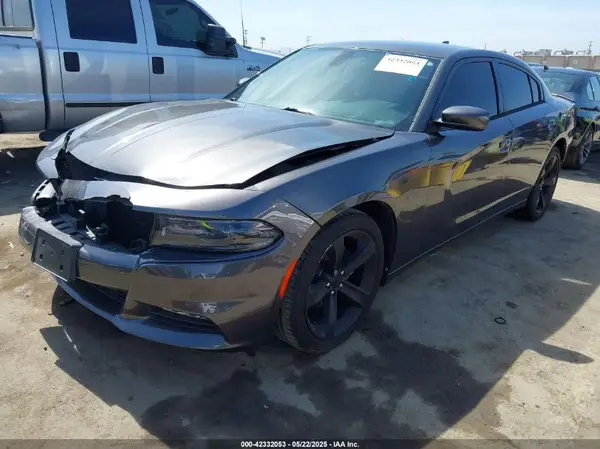 2C3CDXHG5HH575721 2017 DODGE CHARGER - Image 2