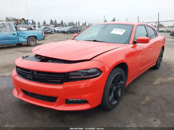 2C3CDXHG5HH575850 2017 DODGE CHARGER - Image 2