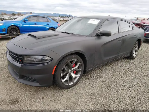 2C3CDXHG5HH576383 2017 DODGE CHARGER - Image 2