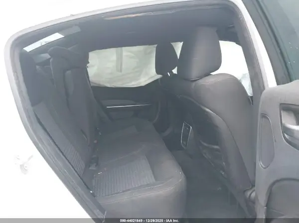 2C3CDXHG5HH634380 2017 DODGE CHARGER - Image 8
