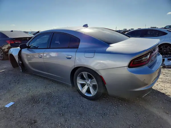 2C3CDXHG5JH125427 2018 DODGE CHARGER - Image 2