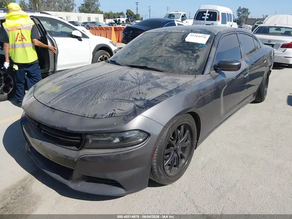 2C3CDXHG5JH133995 2018 DODGE CHARGER - Image 2
