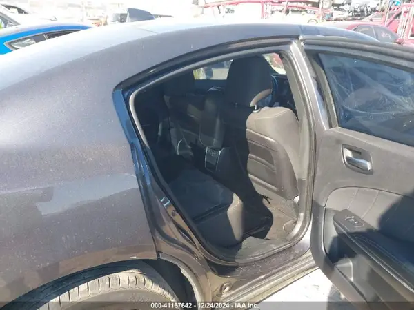 2C3CDXHG5JH176183 2018 DODGE CHARGER - Image 8