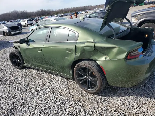 2C3CDXHG5JH188513 2018 DODGE CHARGER - Image 2