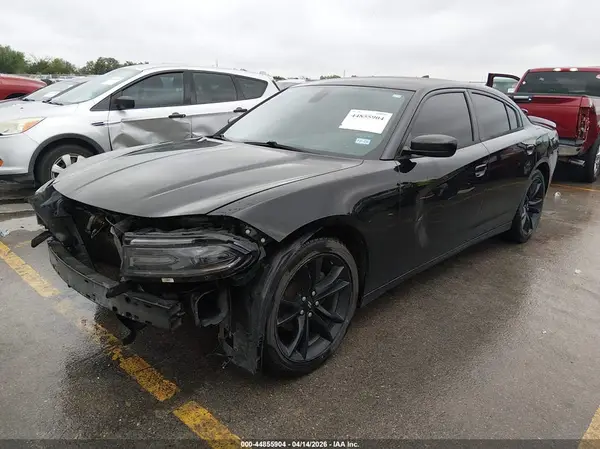 2C3CDXHG5JH197177 2018 DODGE CHARGER - Image 2
