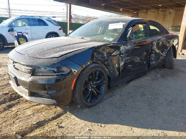 2C3CDXHG5JH253358 2018 DODGE CHARGER - Image 2