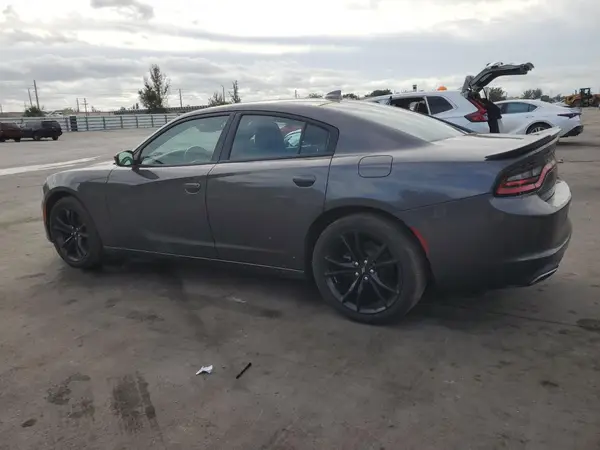 2C3CDXHG5JH261265 2018 DODGE CHARGER - Image 2