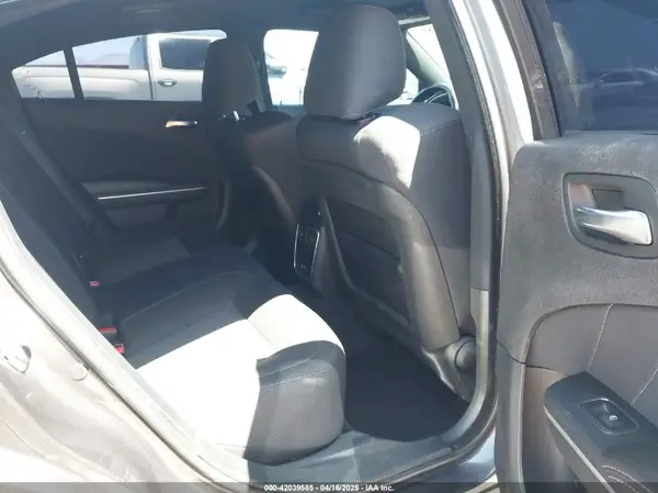 2C3CDXHG5KH513064 2019 DODGE CHARGER - Image 8